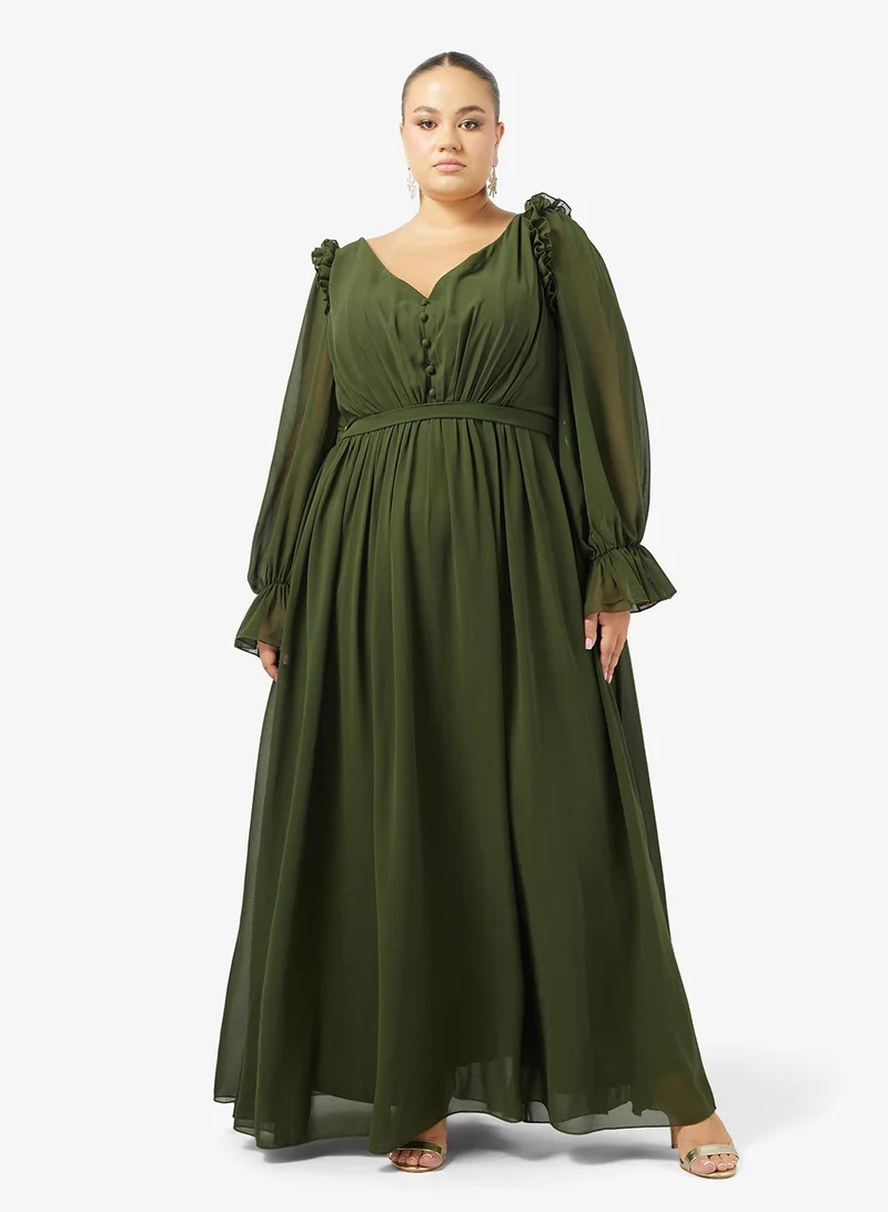 خزانة فستان مقاس كبير بتصميم - وأكمام شفافة